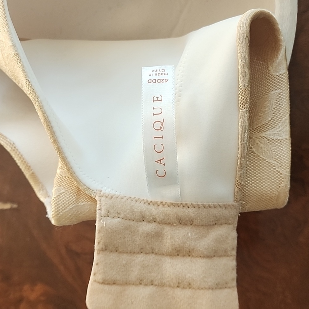 Cacique Beige Floral Lace Bra - 42DDD - Picture 4 of 7
